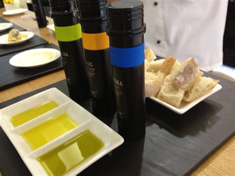 Eating with the AU: Eliunt – Extra Virgin Olive Oil .